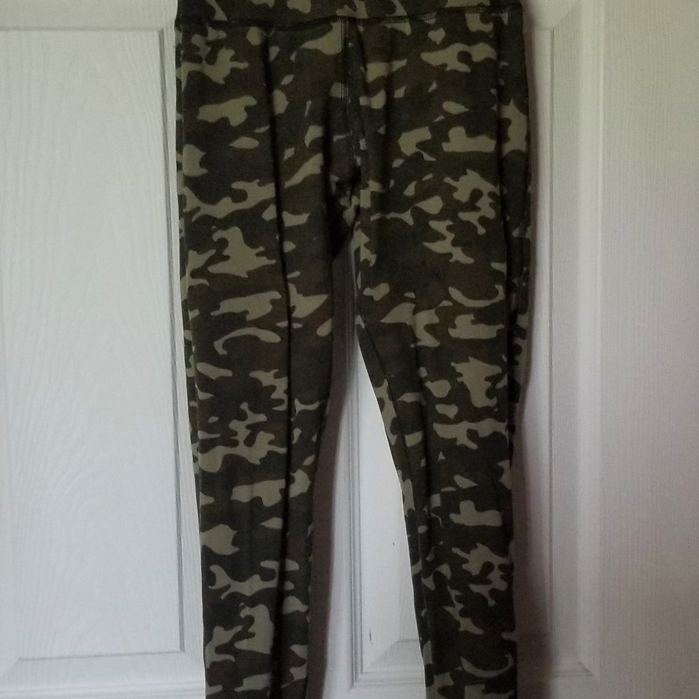 Lightly lined yoga leggings BNWOT